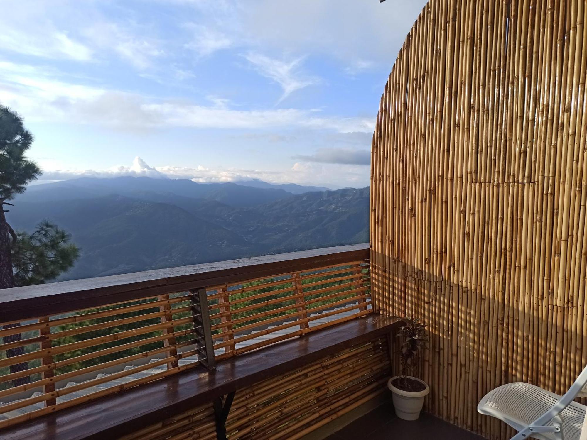 فندق Himalayan Hobbit House المورا المظهر الخارجي الصورة