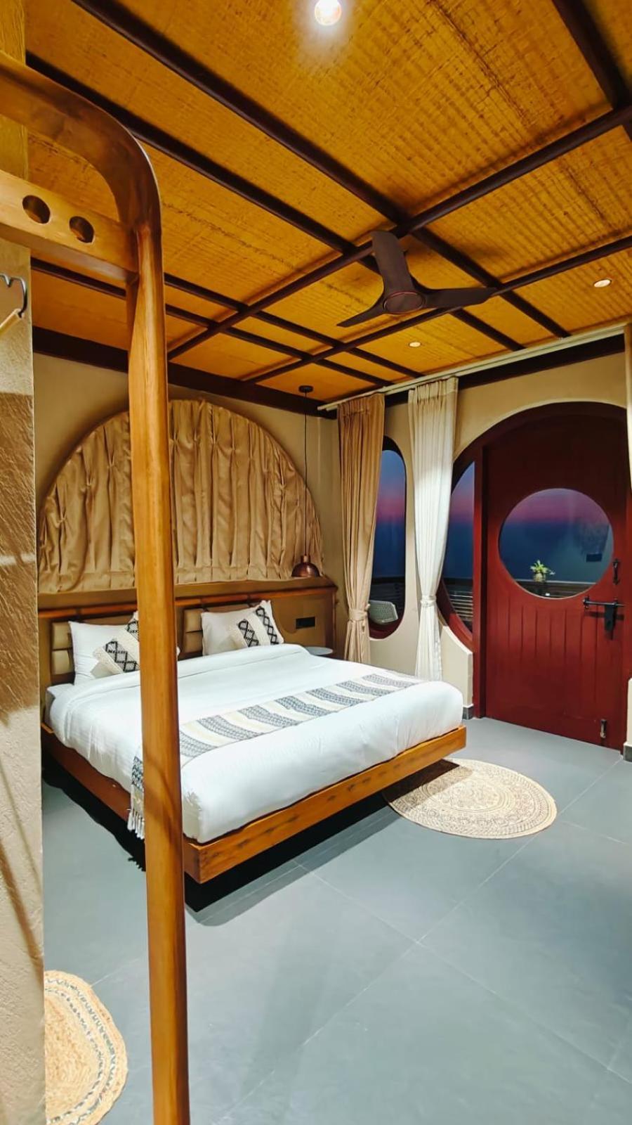 فندق Himalayan Hobbit House المورا المظهر الخارجي الصورة